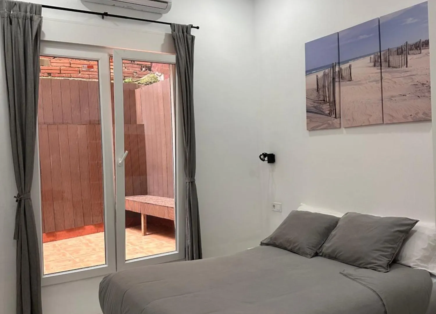 Apartamento En Planta Baja Cerca De La Playa En Badalona Apartament