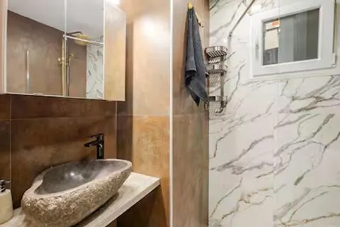 Apartamento En Planta Baja Cerca De La Playa En Badalona Apartmán